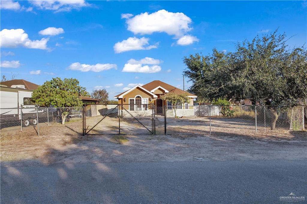 6504 Justin Street Mission, TX 78574 - Photo 4 of 22