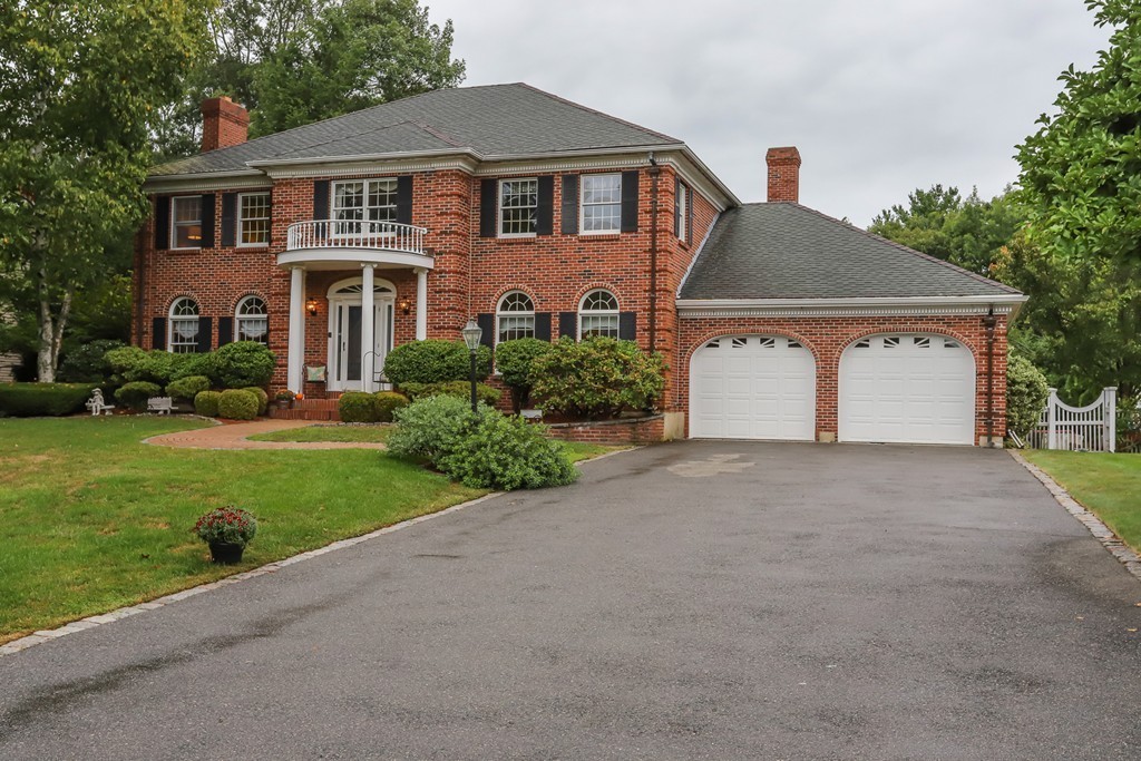 34 Wildwood Road Danvers, MA 01923 - Photo 2 of 25 Gallery Image 2