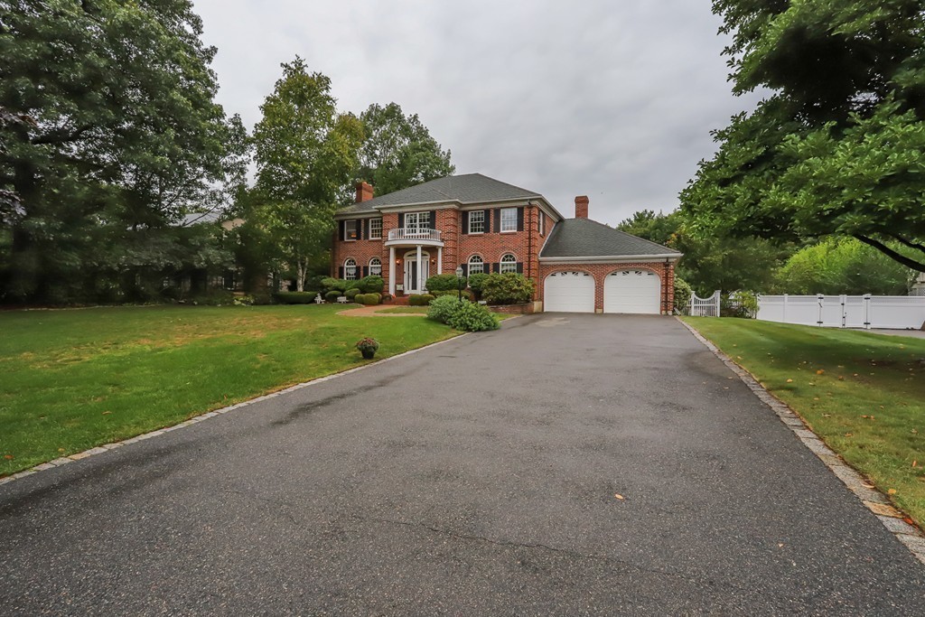 34 Wildwood Road Danvers, MA 01923 - Photo 3 of 25 Gallery Image 3