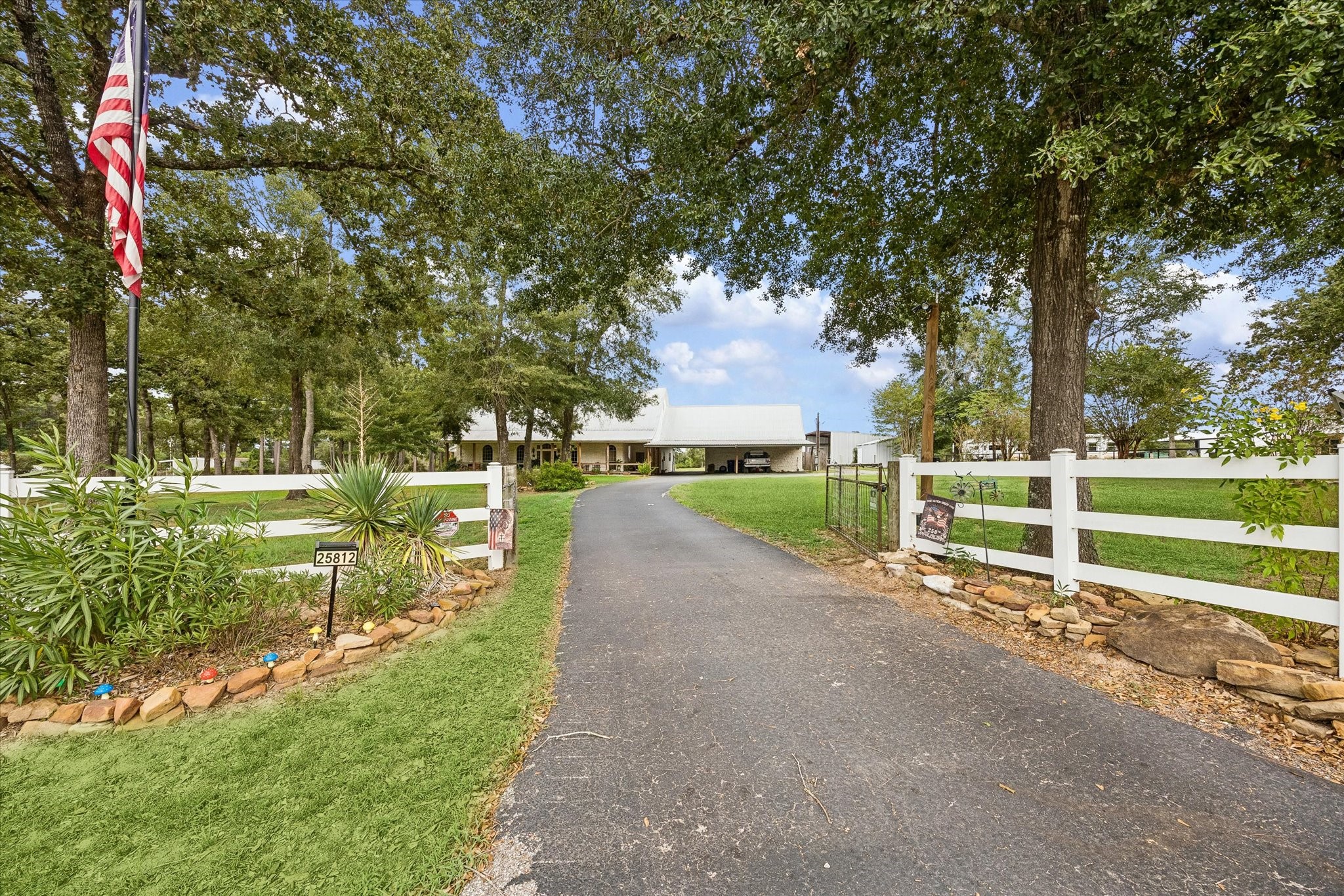 25812 Kickapoo Road Hockley, TX 77447 - Photo 3 of 48 Private entry to your secluded estate