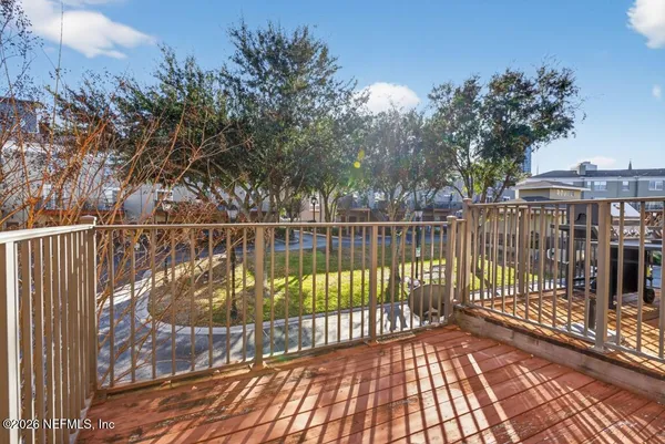 $1,695 | 340 East Ashley Street, Jacksonville, FL 32202