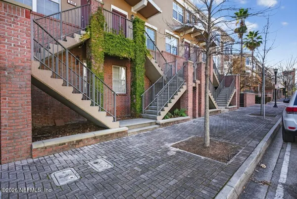 $1,695 | 340 East Ashley Street, Jacksonville, FL 32202