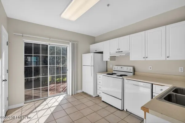 $1,695 | 340 East Ashley Street, Jacksonville, FL 32202