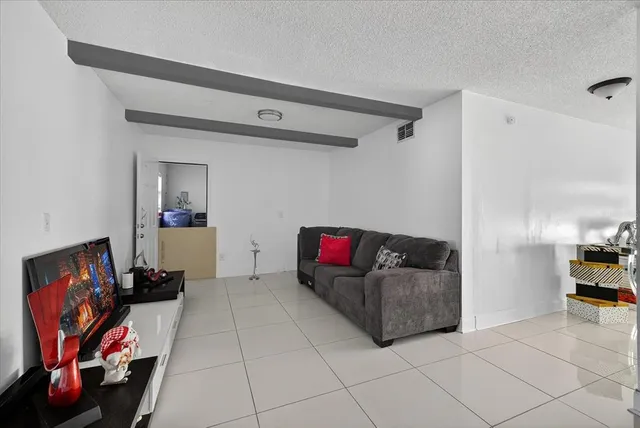 $800,000 | 7613 Rustic Drive, Tampa, FL 33634