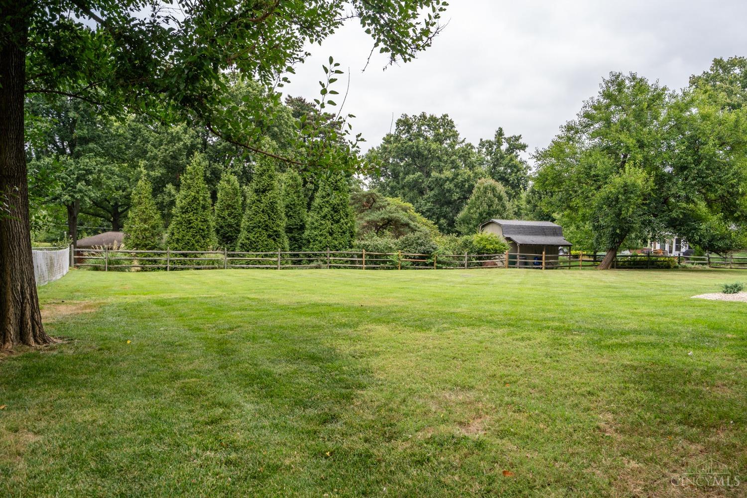 3570 East Galbraith Road Amberley, OH 45236 - Photo 28 of 30