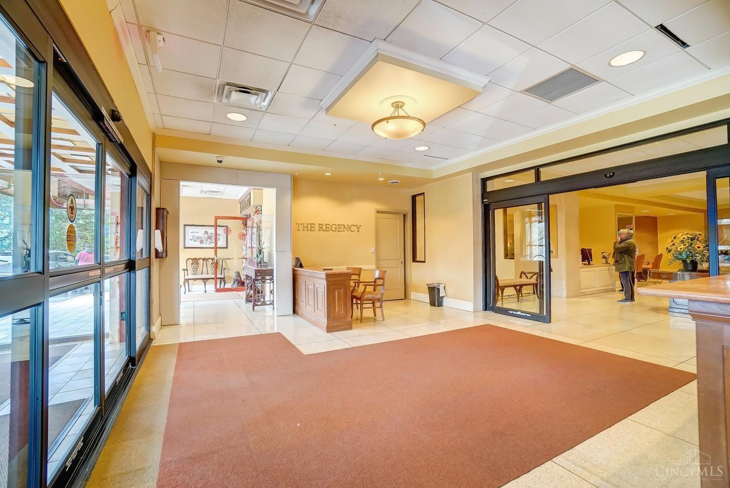 2444 Madison Road, Unit 202B Cincinnati, OH 45208 - Photo 4 of 34