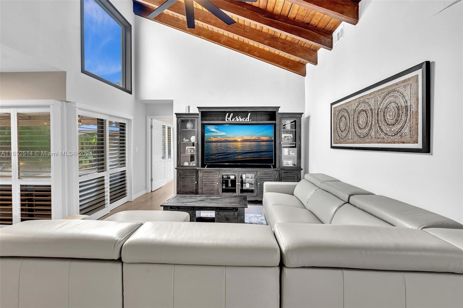 71 Ivy Road Hollywood, FL 33021 - Photo 12 of 69 Gallery Image 12