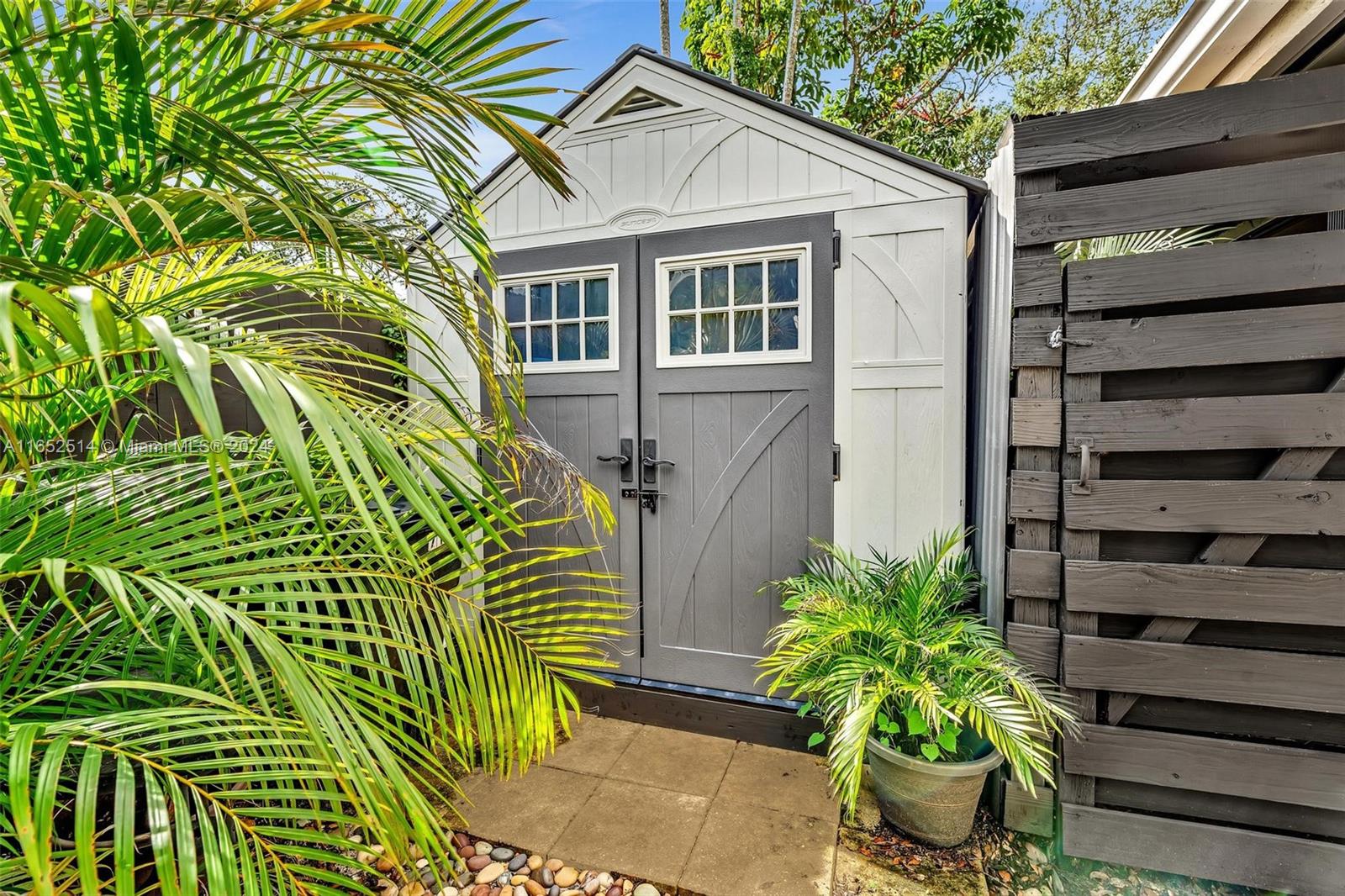 71 Ivy Road Hollywood, FL 33021 - Photo 69 of 69 Gallery Image 69