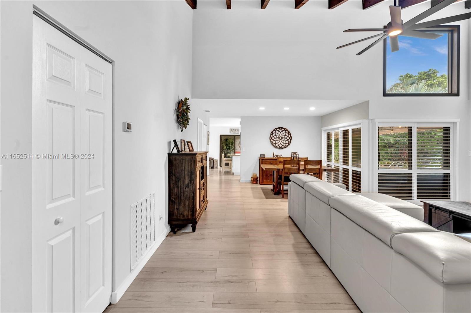 71 Ivy Road Hollywood, FL 33021 - Photo 10 of 69 Gallery Image 10