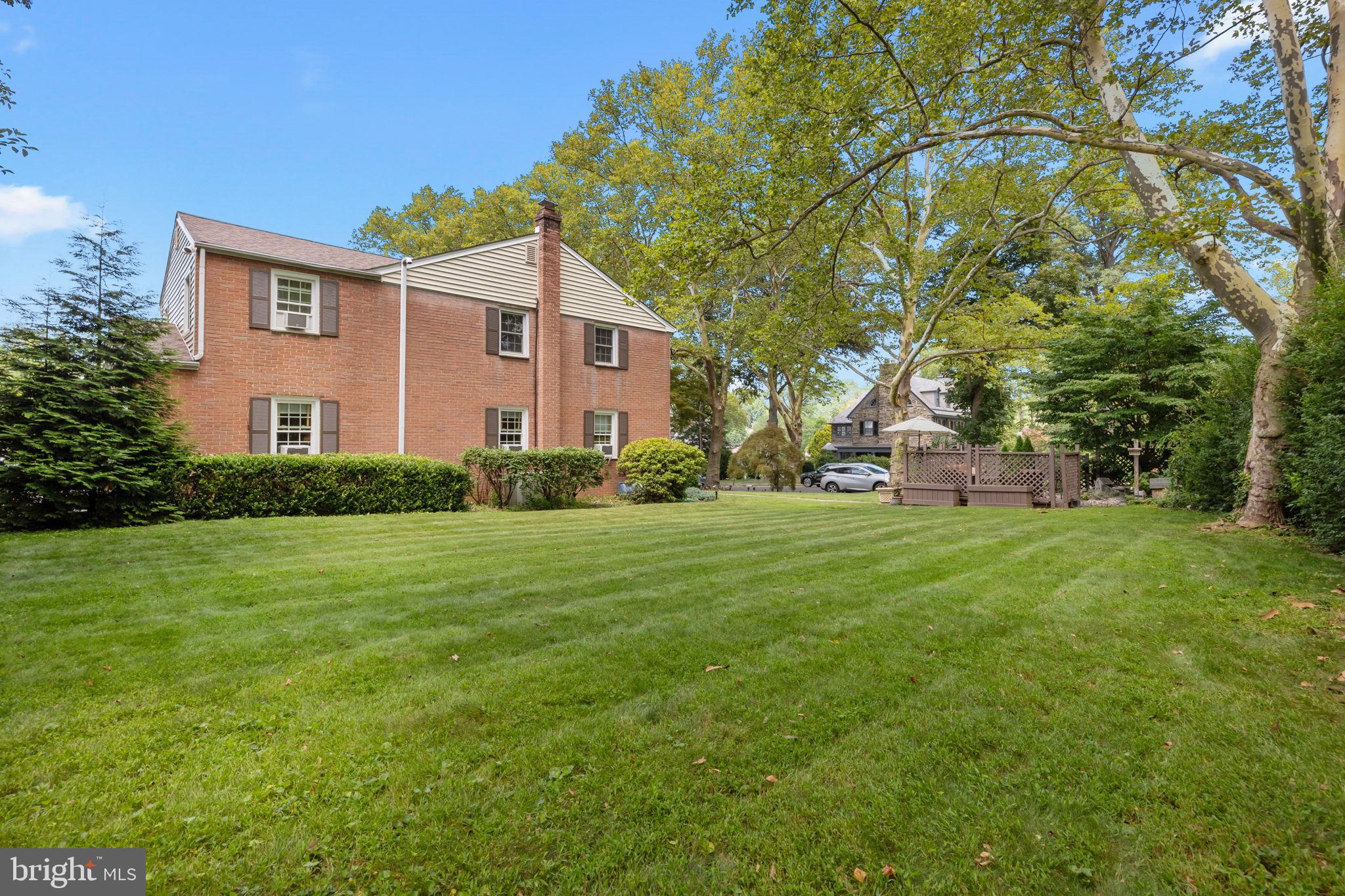 1708 Madeira Avenue Jenkintown, PA 19046 - Photo 55 of 63 a front view of a house with garden