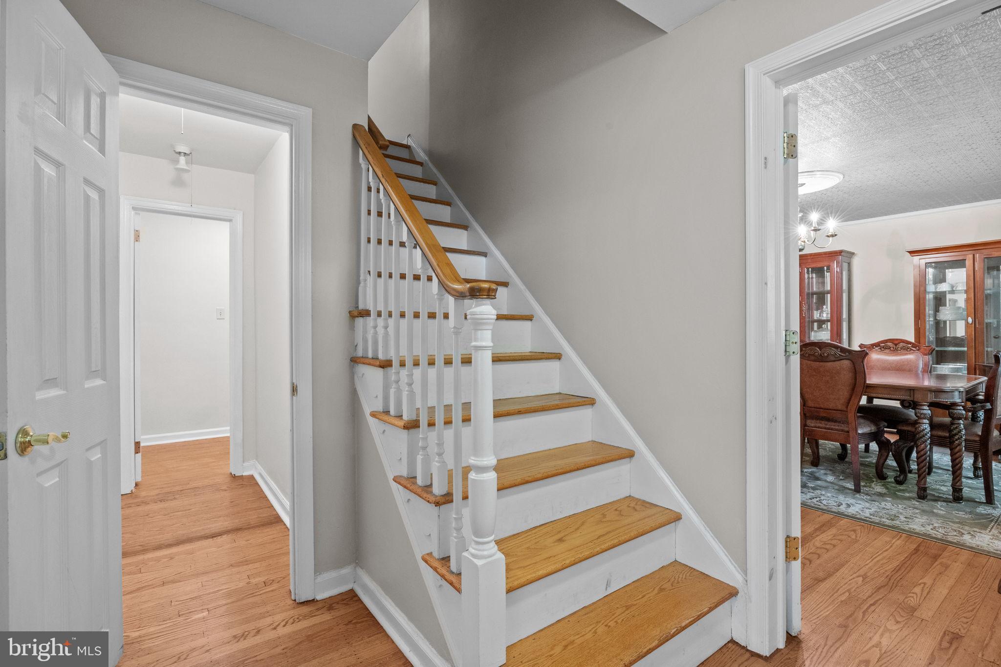 1708 Madeira Avenue Jenkintown, PA 19046 - Photo 6 of 63 a view of a hallway with wooden floor and entryway