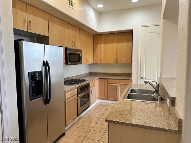 $1,499 | 32 East Serene Avenue, Unit 202, Las Vegas, NV 89123