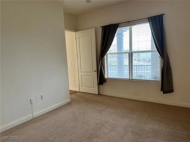 $1,499 | 32 East Serene Avenue, Unit 202, Las Vegas, NV 89123