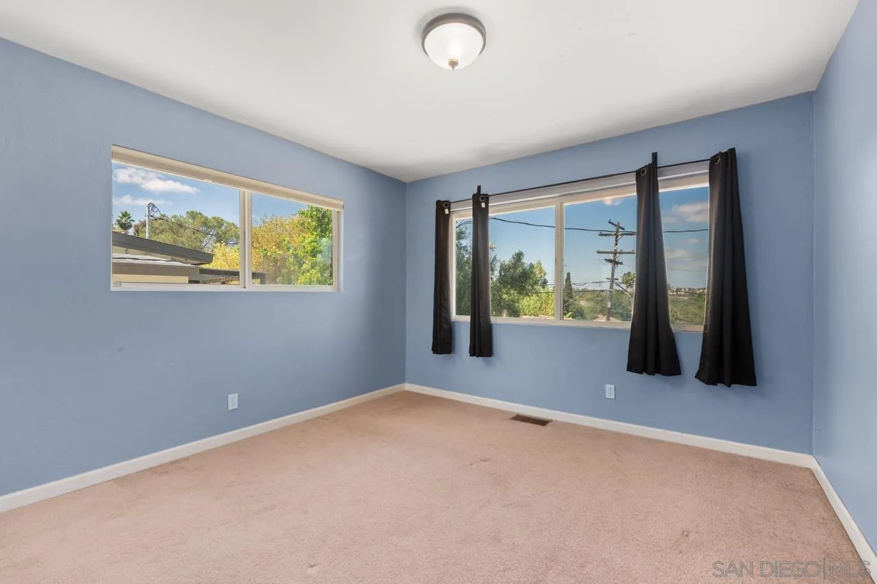 2901 Helix Street Spring Valley, CA 91977 - Photo 25 of 29