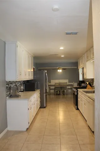 $279,999 | 1800 Leggett Drive, Galena Park, TX 77547