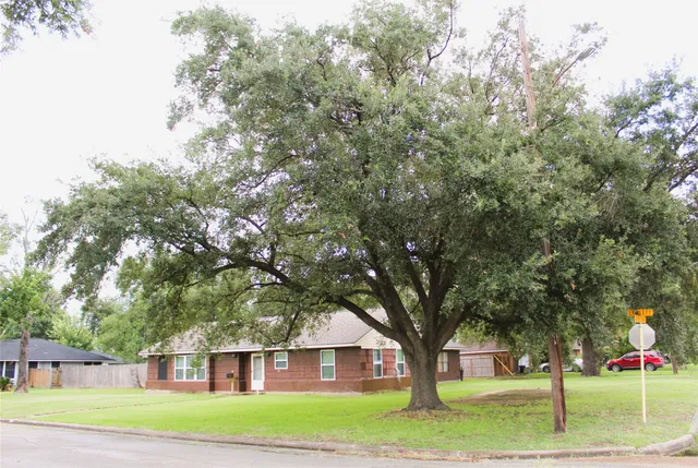 $279,999 | 1800 Leggett Drive, Galena Park, TX 77547