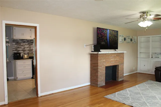 $279,999 | 1800 Leggett Drive, Galena Park, TX 77547