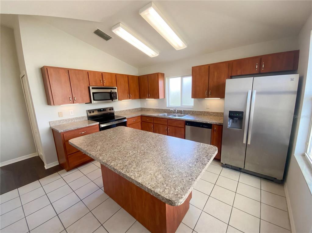 25241 7 Rivers Circle Land O Lakes, FL 34639 - Photo 2 of 29