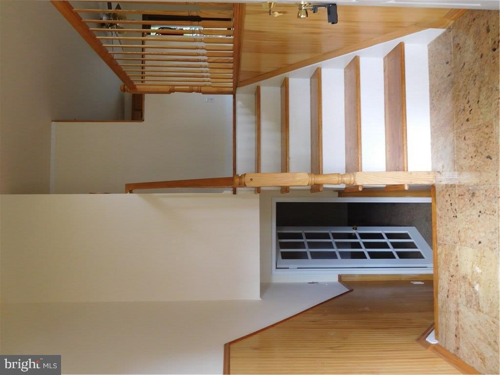 55 Darien Road Howell, NJ 07731 - Photo 13 of 36