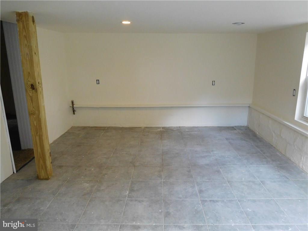 55 Darien Road Howell, NJ 07731 - Photo 29 of 36