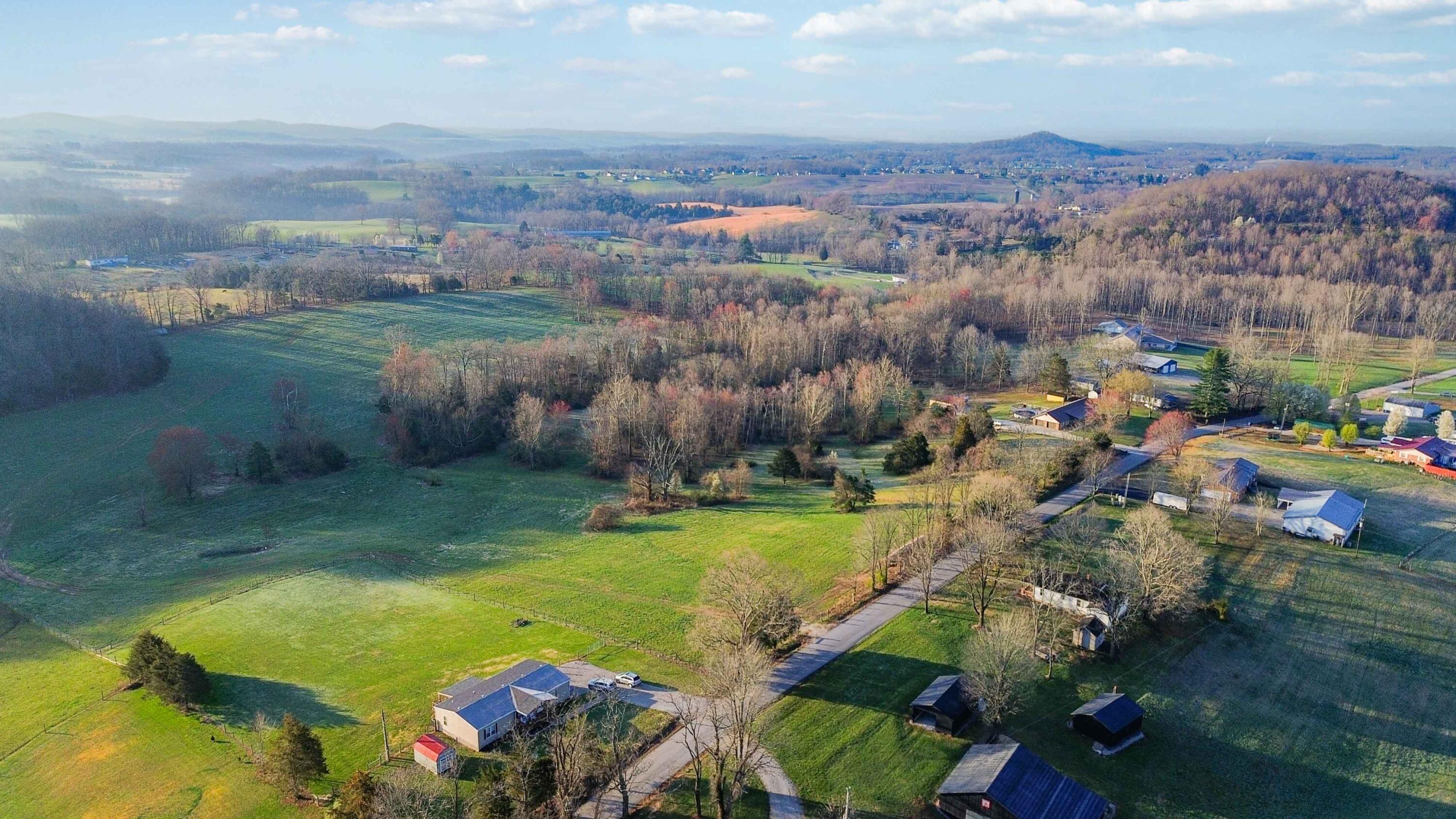 999 East Todd Road Science Hill, KY 42553 - Photo 10 of 17 001
