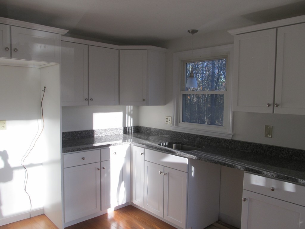 138 Fitchburg Road Townsend, MA 01469 - Photo 10 of 25