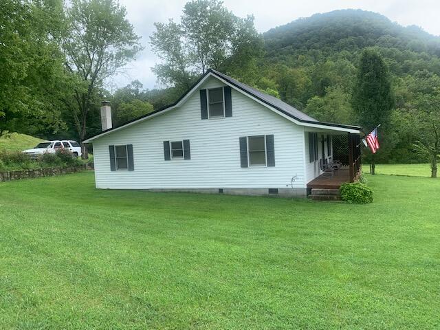 3745 McKee Road Irvine, KY 40336 - Photo 3 of 17 Glen Clark Home #3