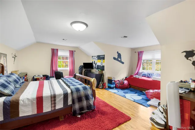 $1,799,900 | 37 Peppermill Lane, Dix Hills, NY 11746