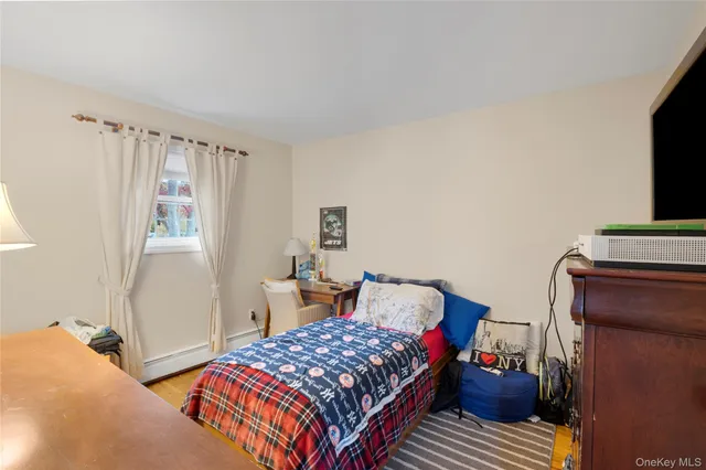 $1,799,900 | 37 Peppermill Lane, Dix Hills, NY 11746