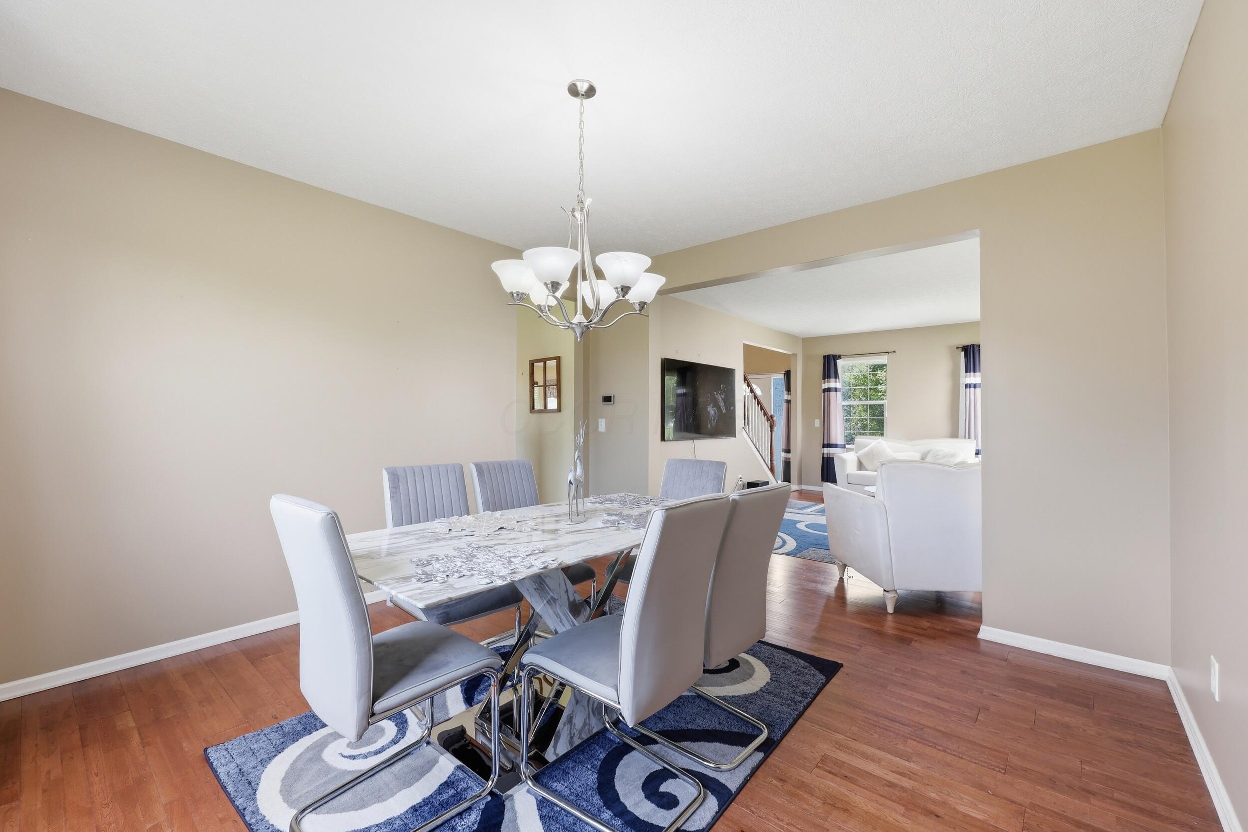 8104 Amanda Northern Road Northwest Canal Winchester, OH 43110 - Photo 10 of 27 Formal dining room off kitchen and livin
