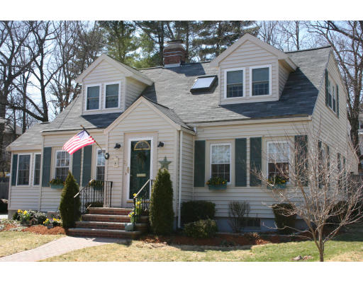 20 Seward Road Stoneham, MA 02180 - Photo 1 of 30 Gallery Image 1