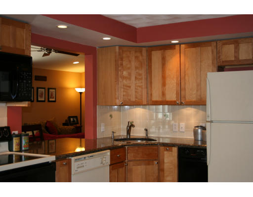 20 Seward Road Stoneham, MA 02180 - Photo 7 of 30 Gallery Image 7