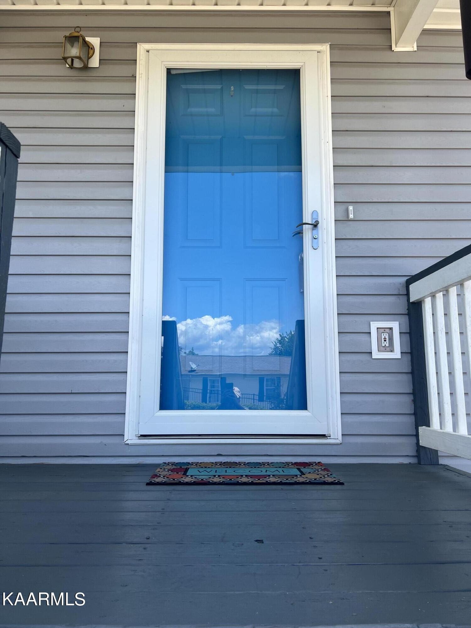 114 Bishop Street Alcoa, TN 37701 - Photo 3 of 20 a view of door