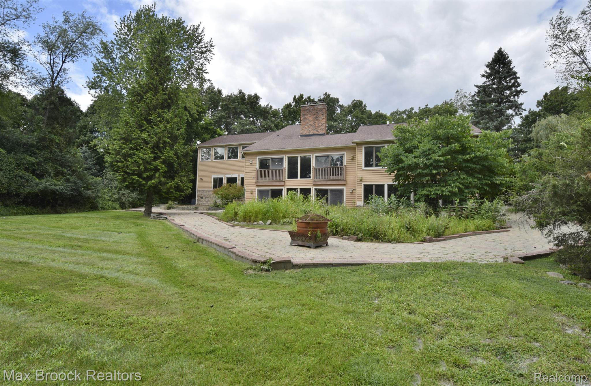 1615 Dutton Road Rochester, MI 48306 - Photo 48 of 50 Gallery Image 48
