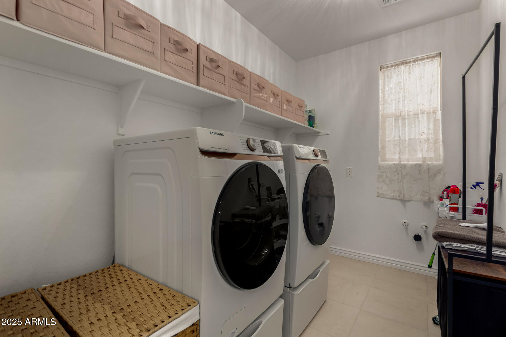12120 West Pkwy Lane Avondale, AZ 85323 - Photo 39 of 45 a utility room with dryer and washer