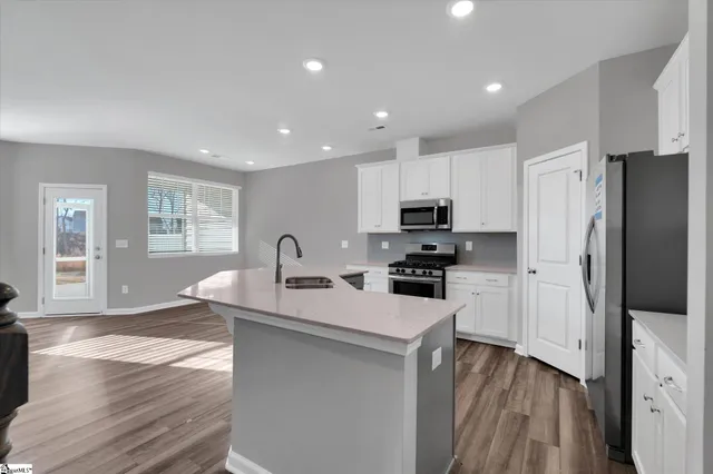 $227,500 | 305 East Compass Way, Easley, SC 29640