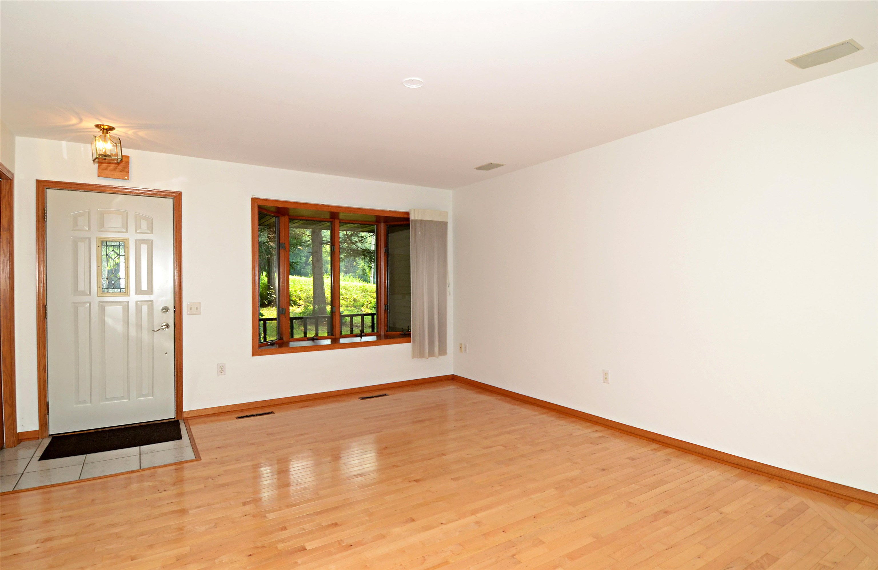 9222 Gorst Road Mazomanie, WI 53560 - Photo 7 of 38 Gallery Image 7