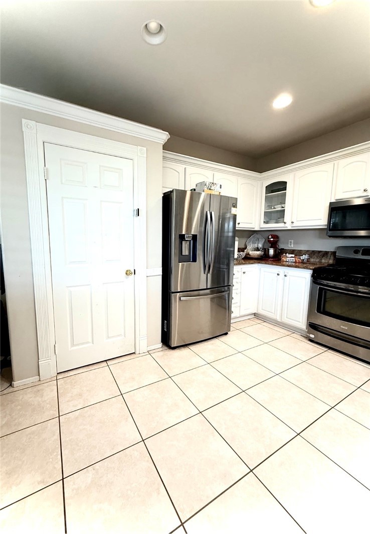 17886 Robusta Drive Riverside, CA 92503 - Photo 11 of 16