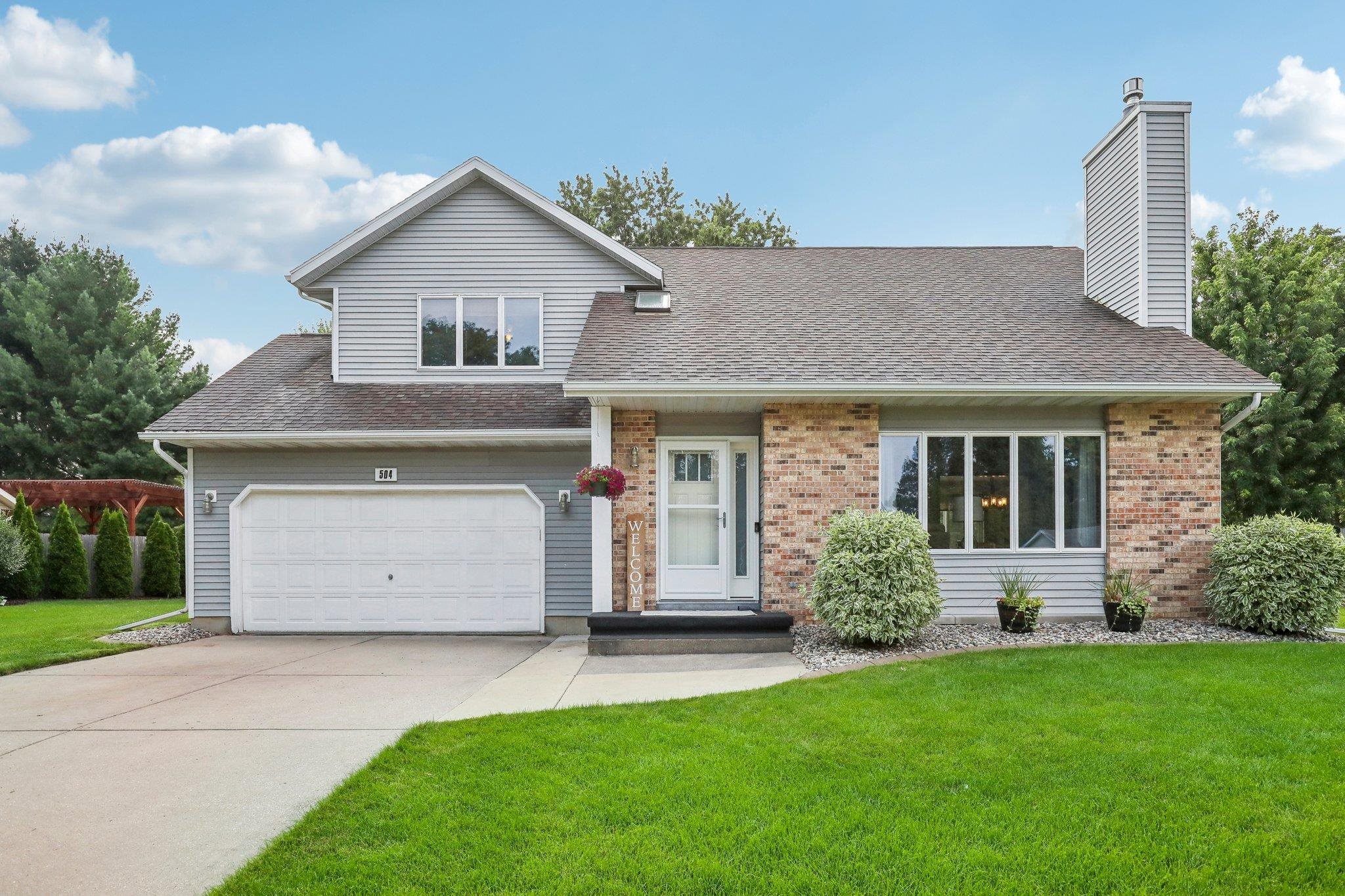 504 Raymond Road Waunakee, WI 53597 - Photo 1 of 1