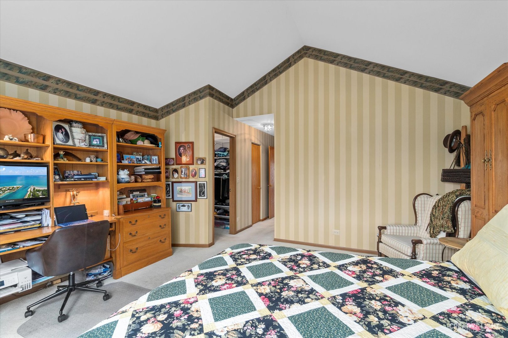 683 Bent Ridge Lane Elgin, IL 60120 - Photo 17 of 27 a bedroom with a bed and a chair in it
