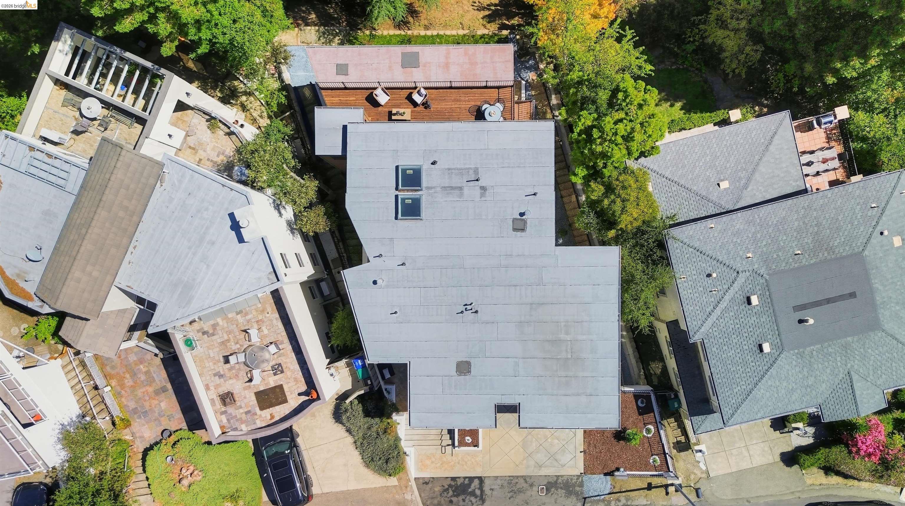 7026 Devon Way Berkeley, CA 94705 - Photo 32 of 37 Gallery Image 32
