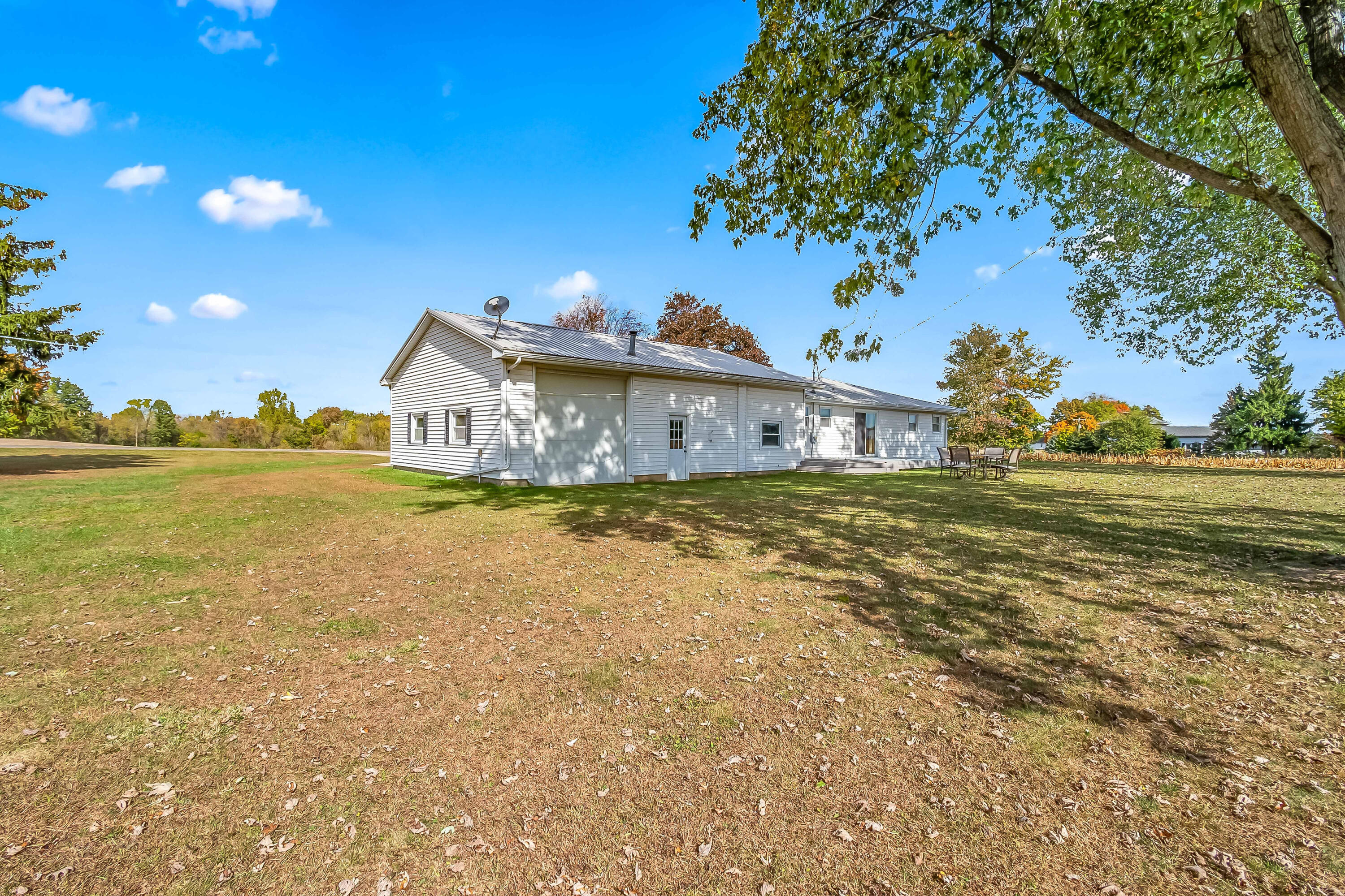 7151 North Adams Road North Adams, MI 49262 - Photo 11 of 69 8