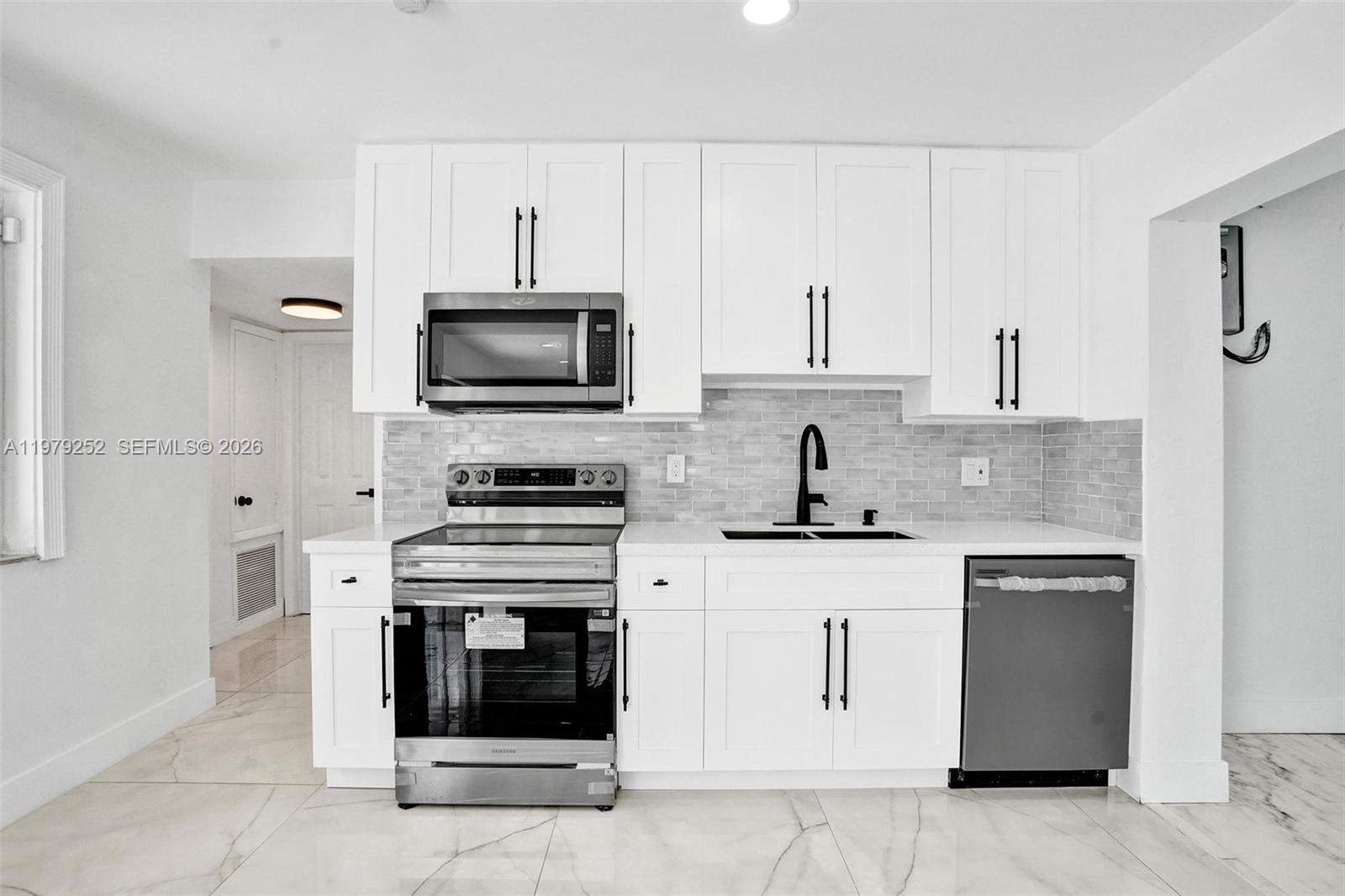 4320 Northwest 26th Street Lauderhill, FL 33313 - Photo 10 of 38