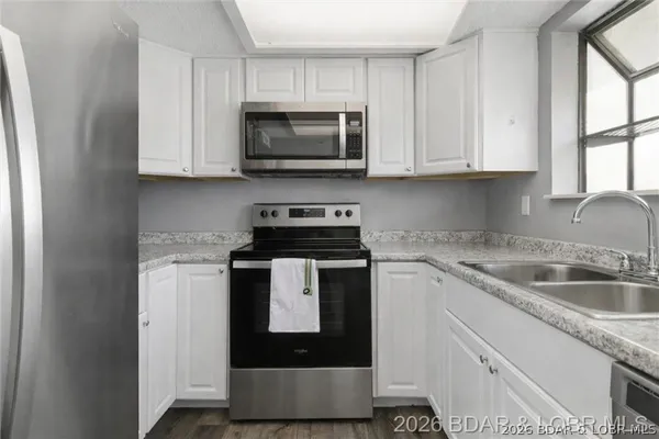 $170,000 | 23 Laguna Drive, Unit 3B, Lake Ozark, MO 65049