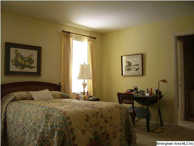 4322 Wilderness Road, Unit W Birmingham, AL 35213 - Photo 8 of 21 Gallery Image 8
