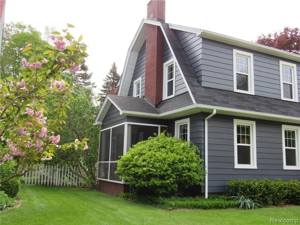 415 South Center Street Howell, MI 48843 - Photo 5 of 34 IMG_0064.JPG