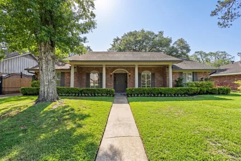 $615,000 | 5350 Dumfries Drive, Houston, TX 77096
