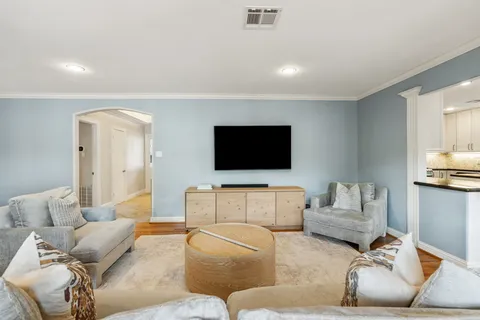 $615,000 | 5350 Dumfries Drive, Houston, TX 77096