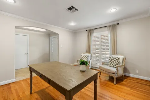 $615,000 | 5350 Dumfries Drive, Houston, TX 77096