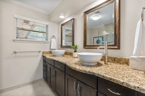 $615,000 | 5350 Dumfries Drive, Houston, TX 77096